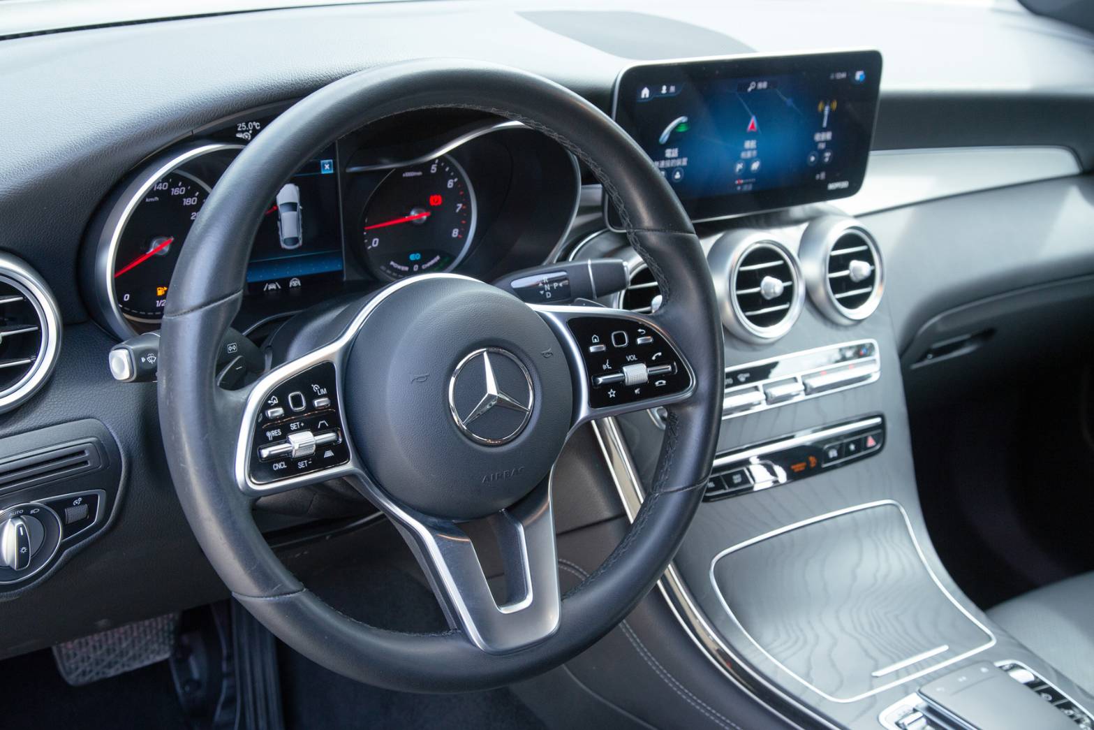 Mercedes-Benz GLC 200