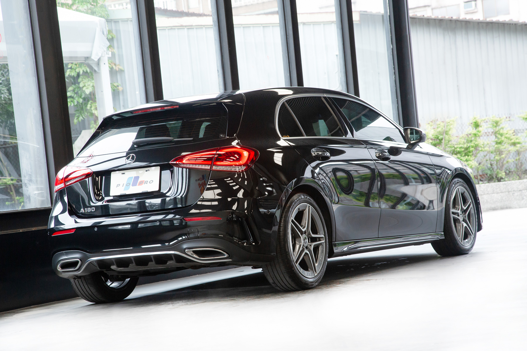 Mercedes-Benz A 180 運動版