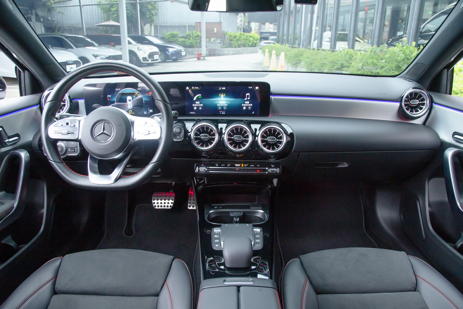 Mercedes-Benz A 180 運動版