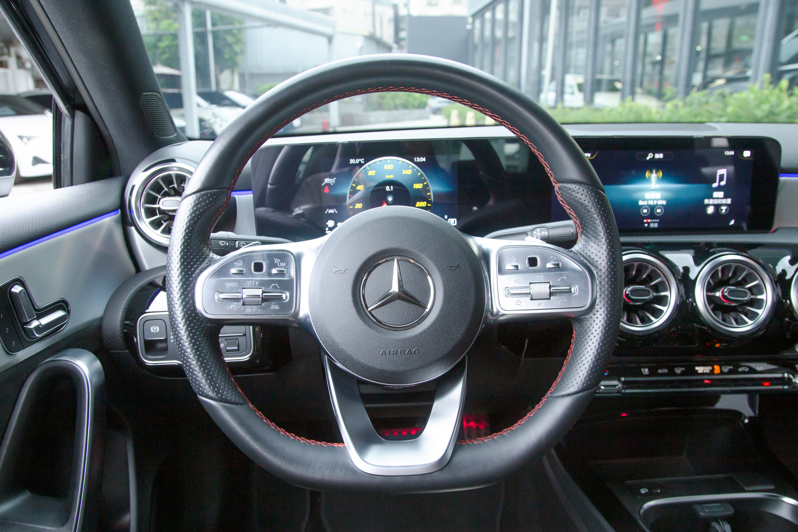 Mercedes-Benz A 180 運動版