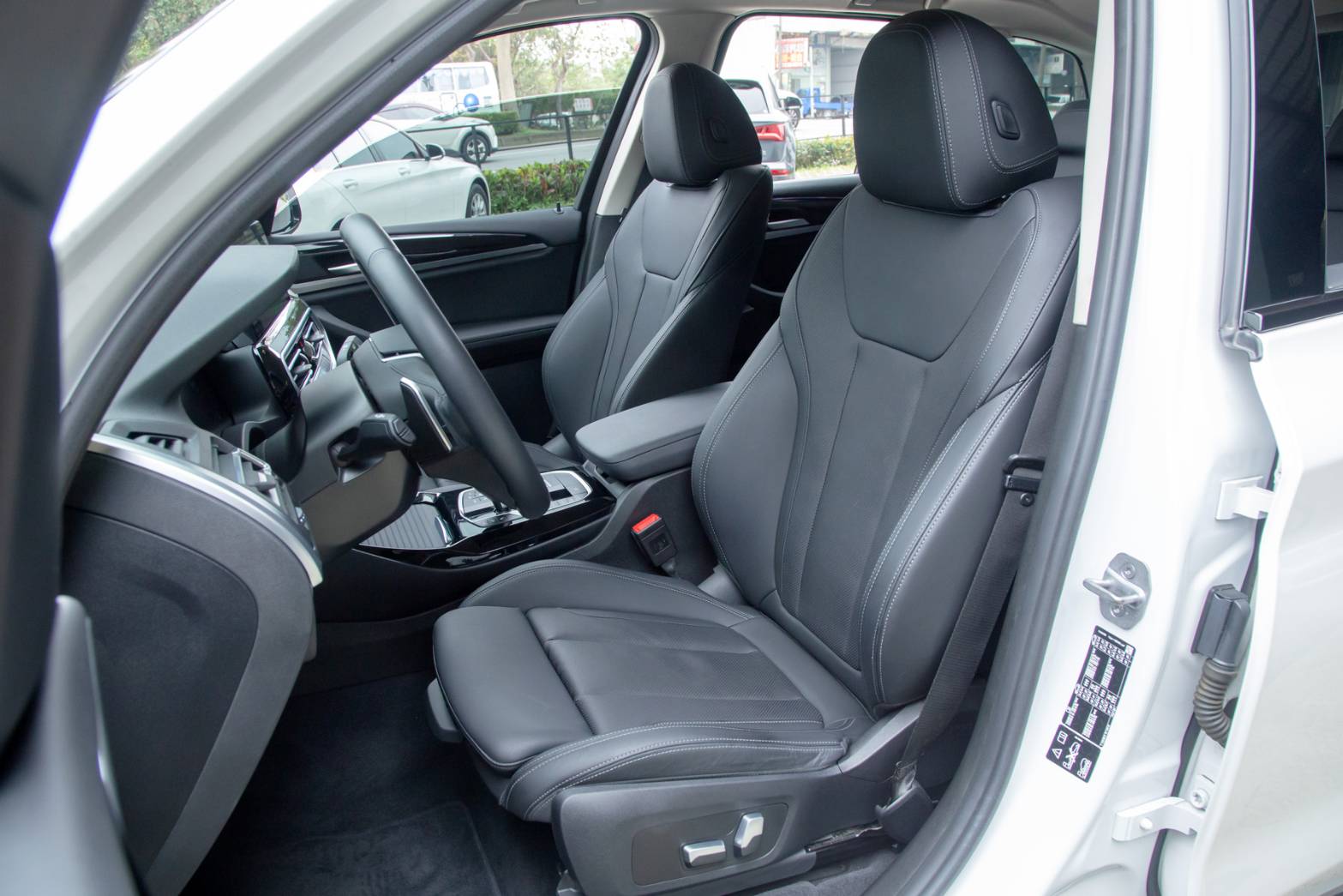 BMW xDrive20i