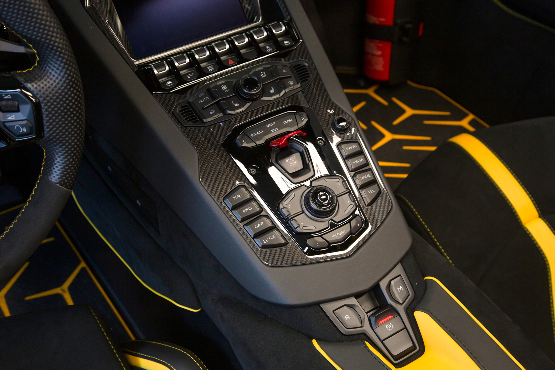 Lamborghini Aventador