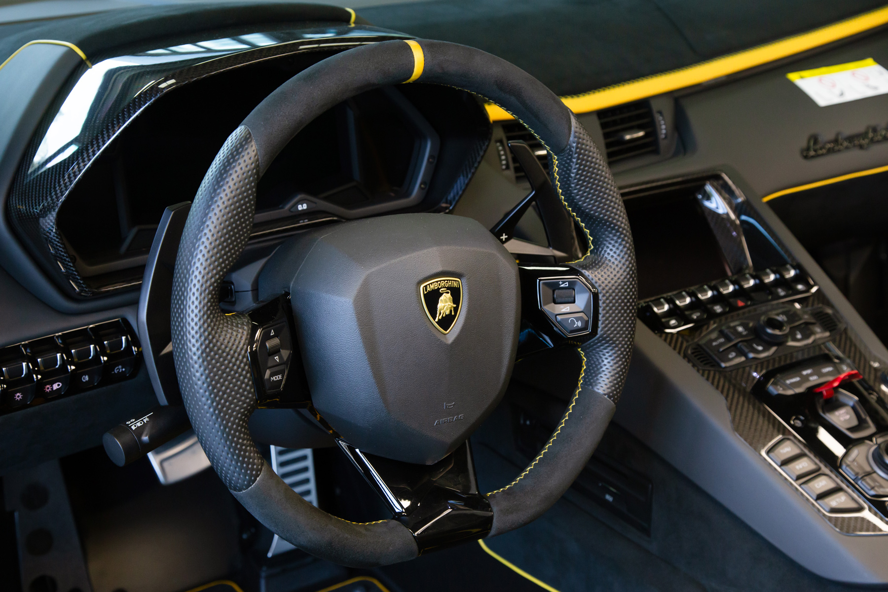 Lamborghini Aventador