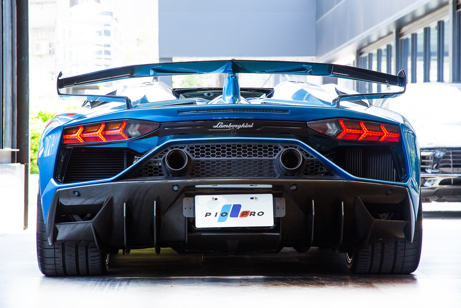 Lamborghini Aventador