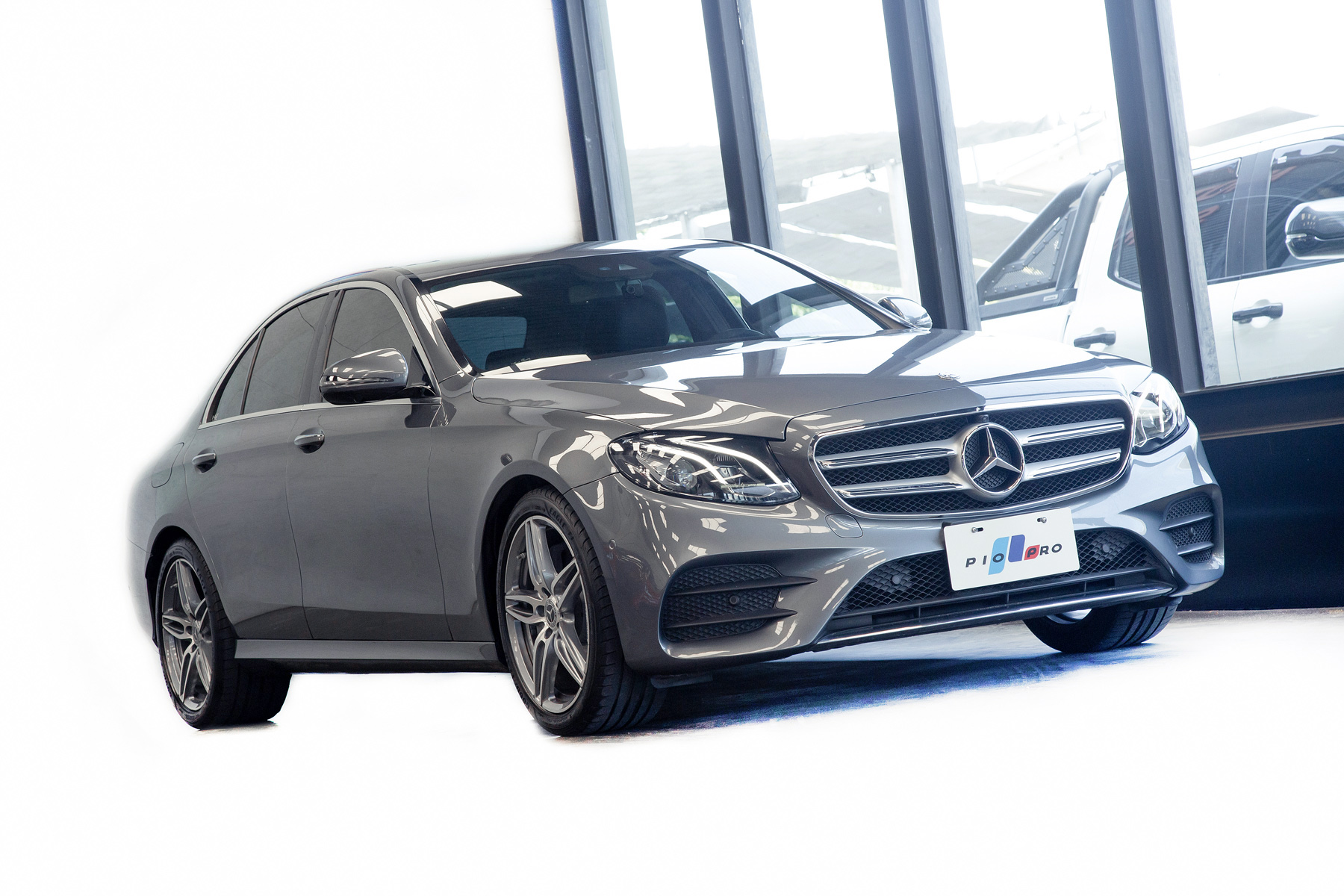 Mercedes-Benz E250 AMG