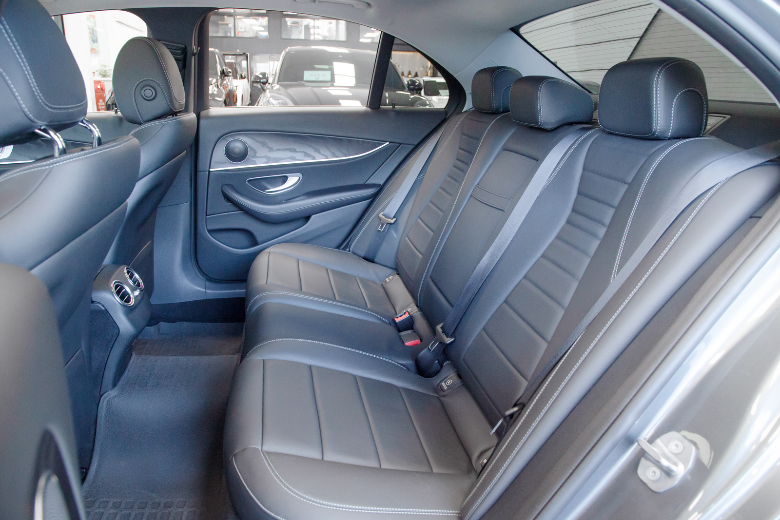 Mercedes-Benz E250 AMG