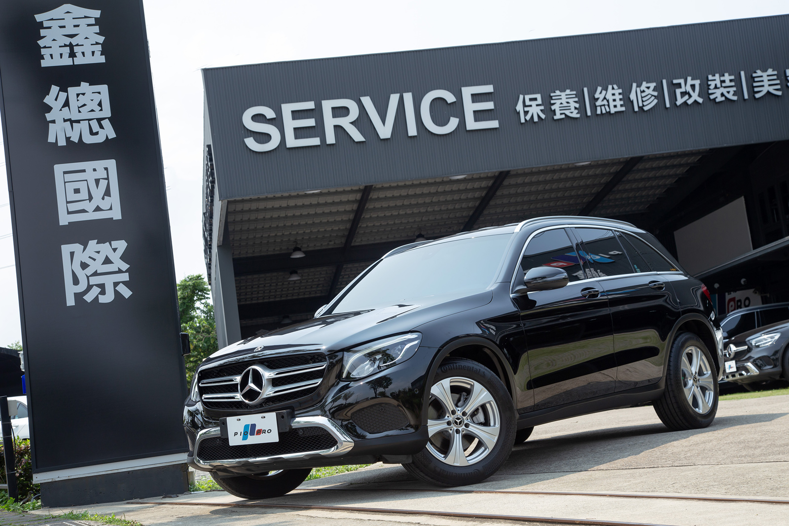 Mercedes-Benz GLC200