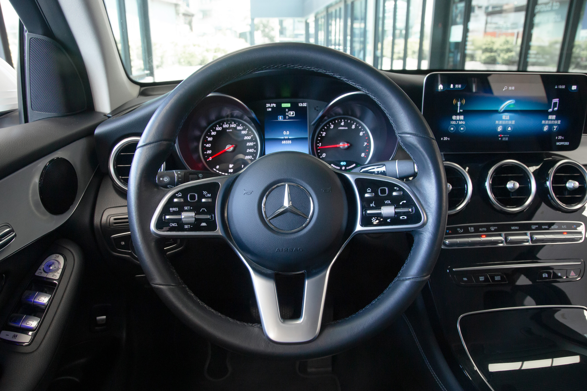 Mercedes-Benz GLC200