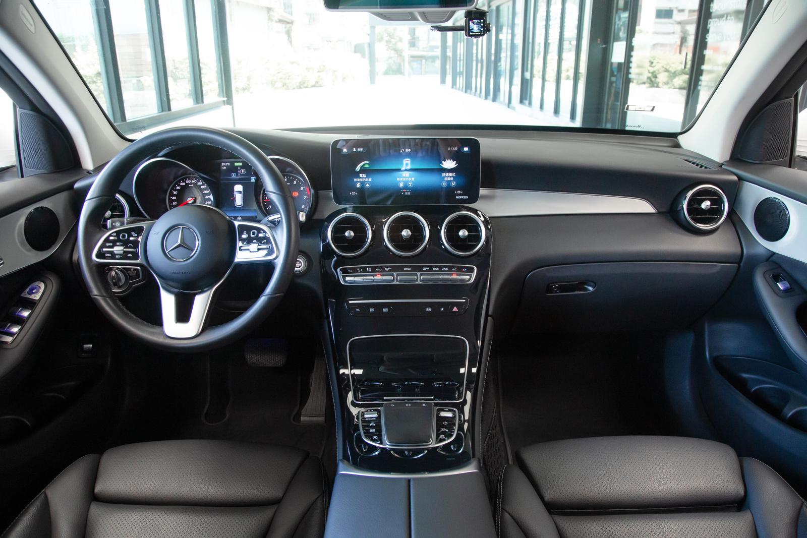 Mercedes-Benz GLC200