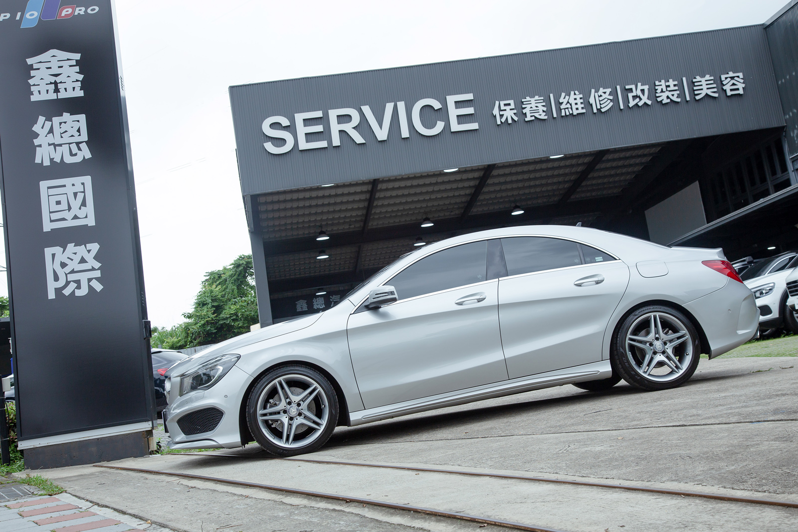 Mercedes-Benz CLA250 AMG
