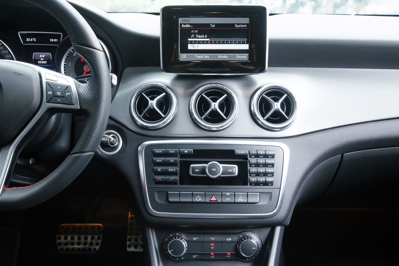 Mercedes-Benz CLA250 AMG