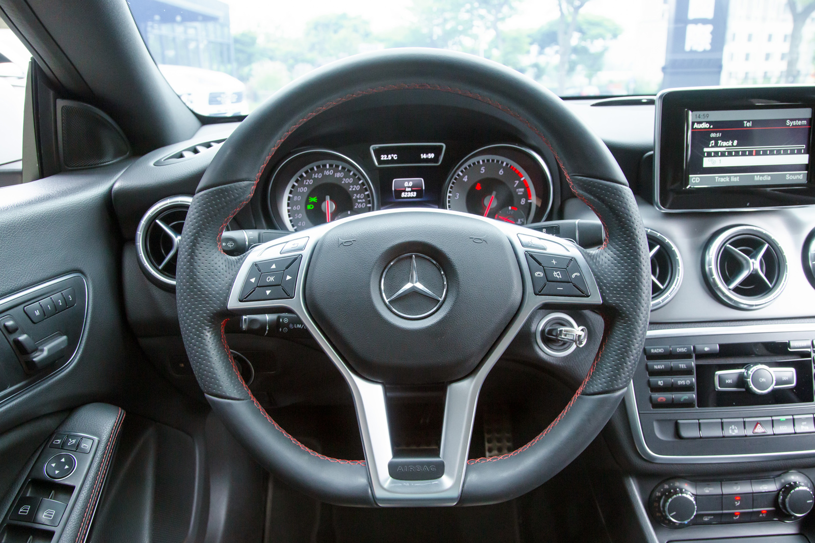 Mercedes-Benz CLA250 AMG