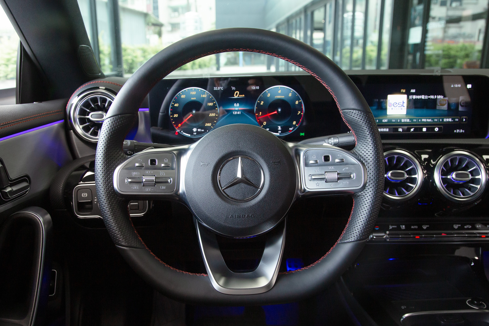 Mercedes-Benz CLA250