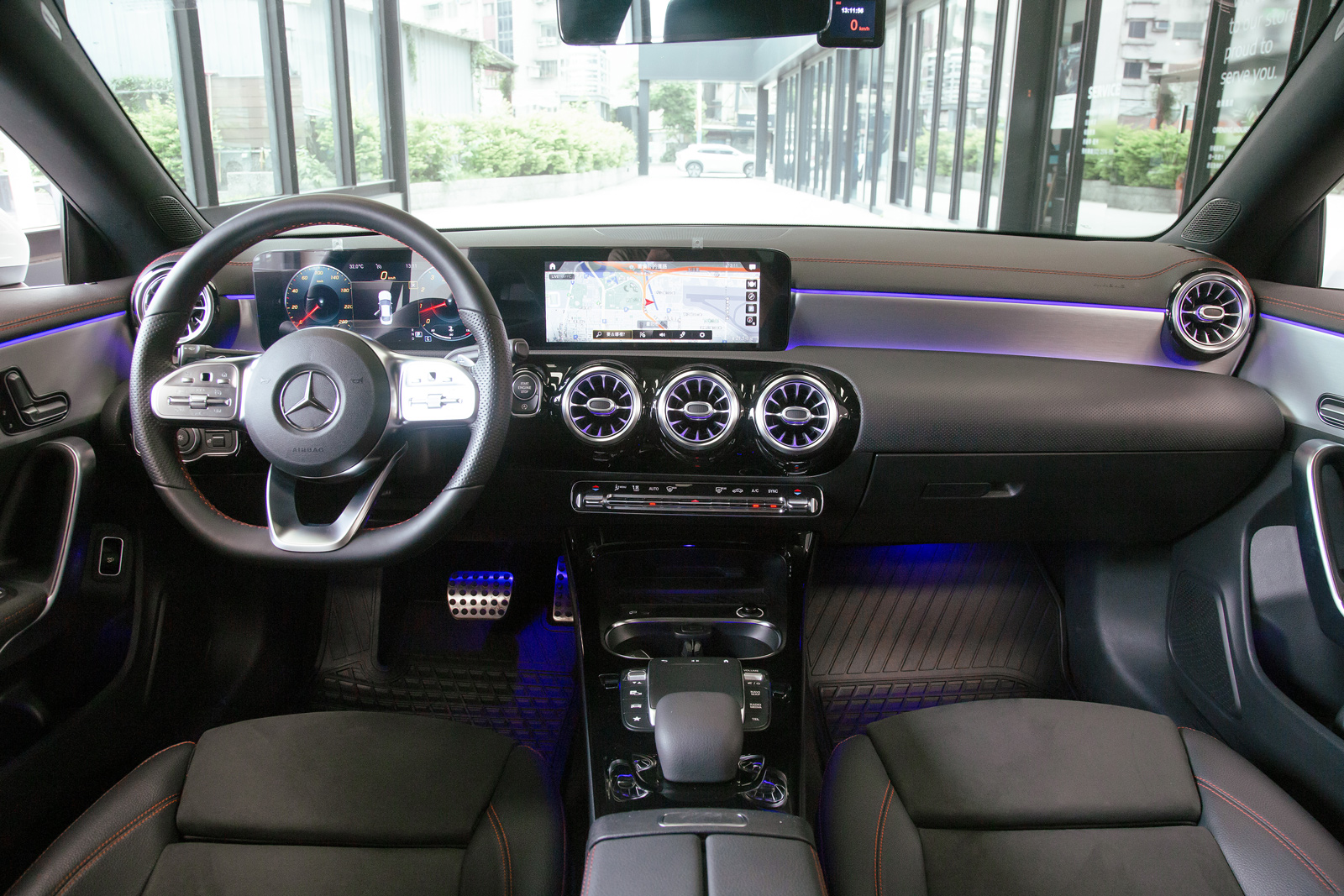 Mercedes-Benz CLA250