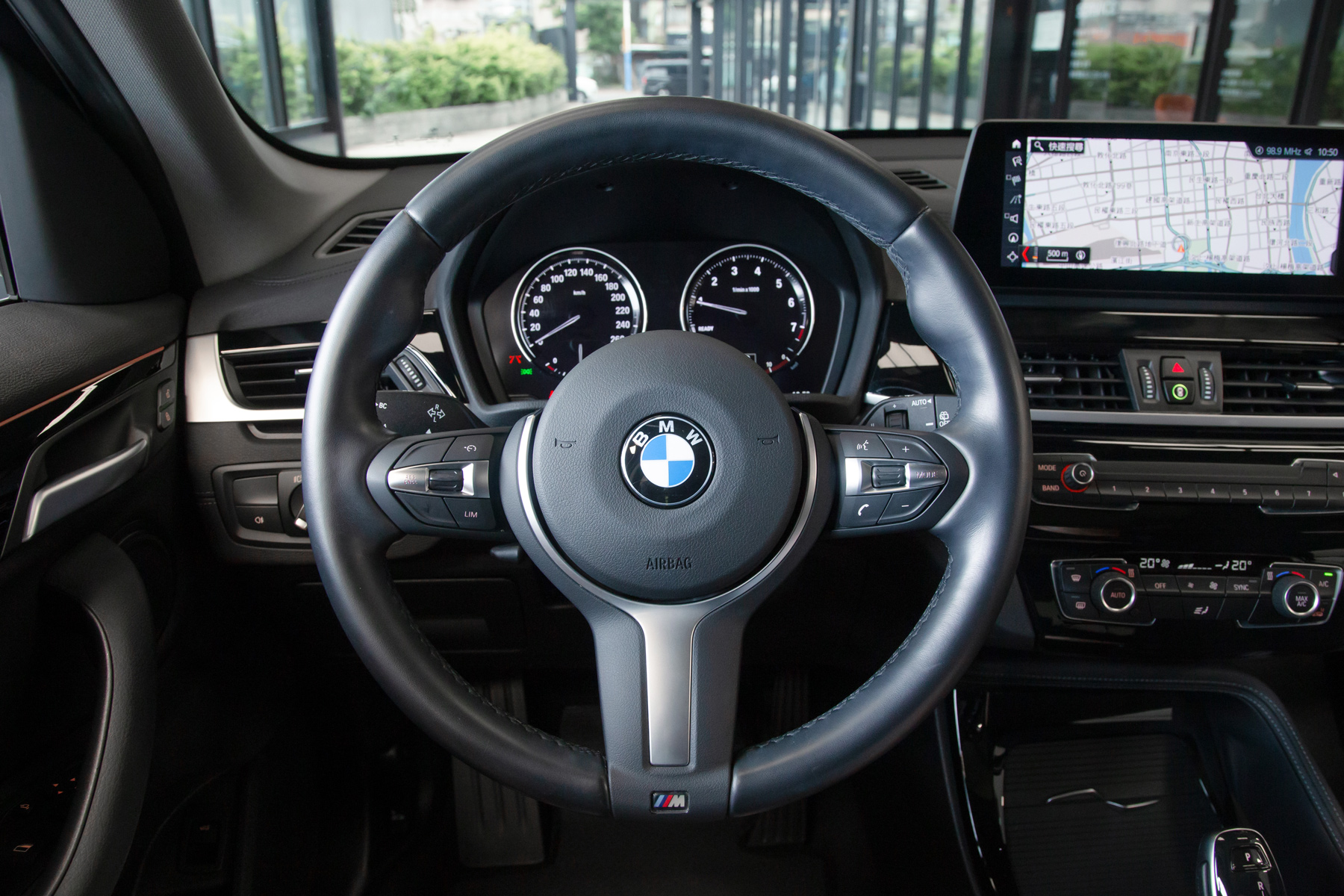 BMW sDrive18i 領航版