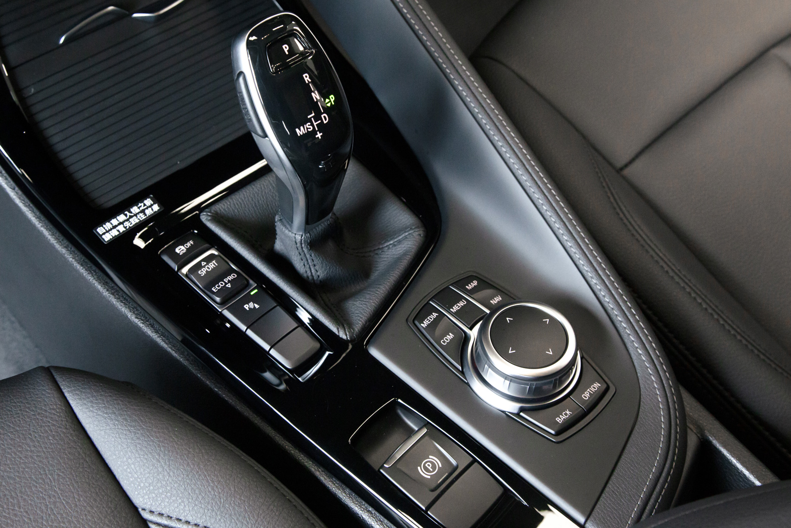 BMW sDrive18i 領航版