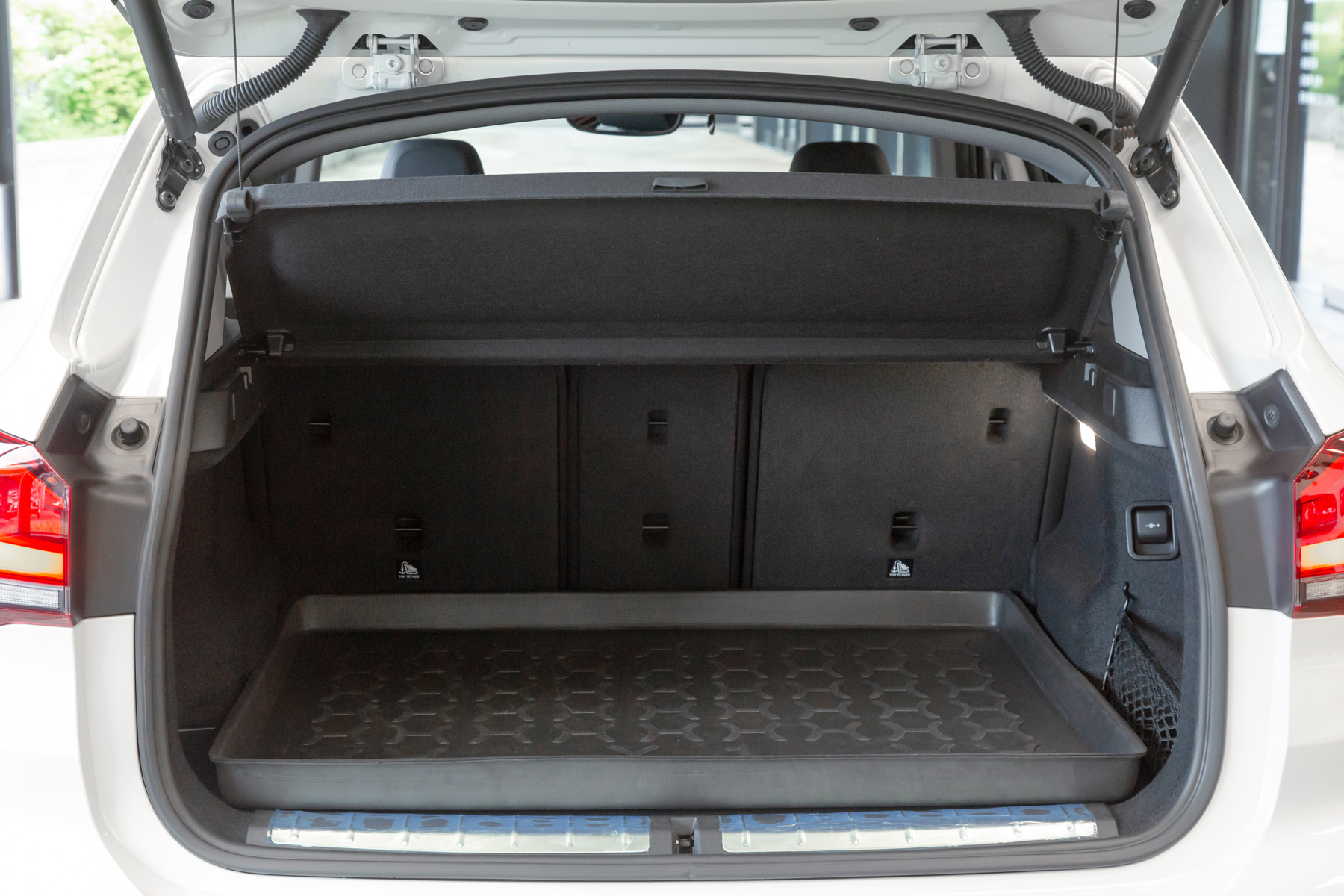 BMW sDrive18i 領航版