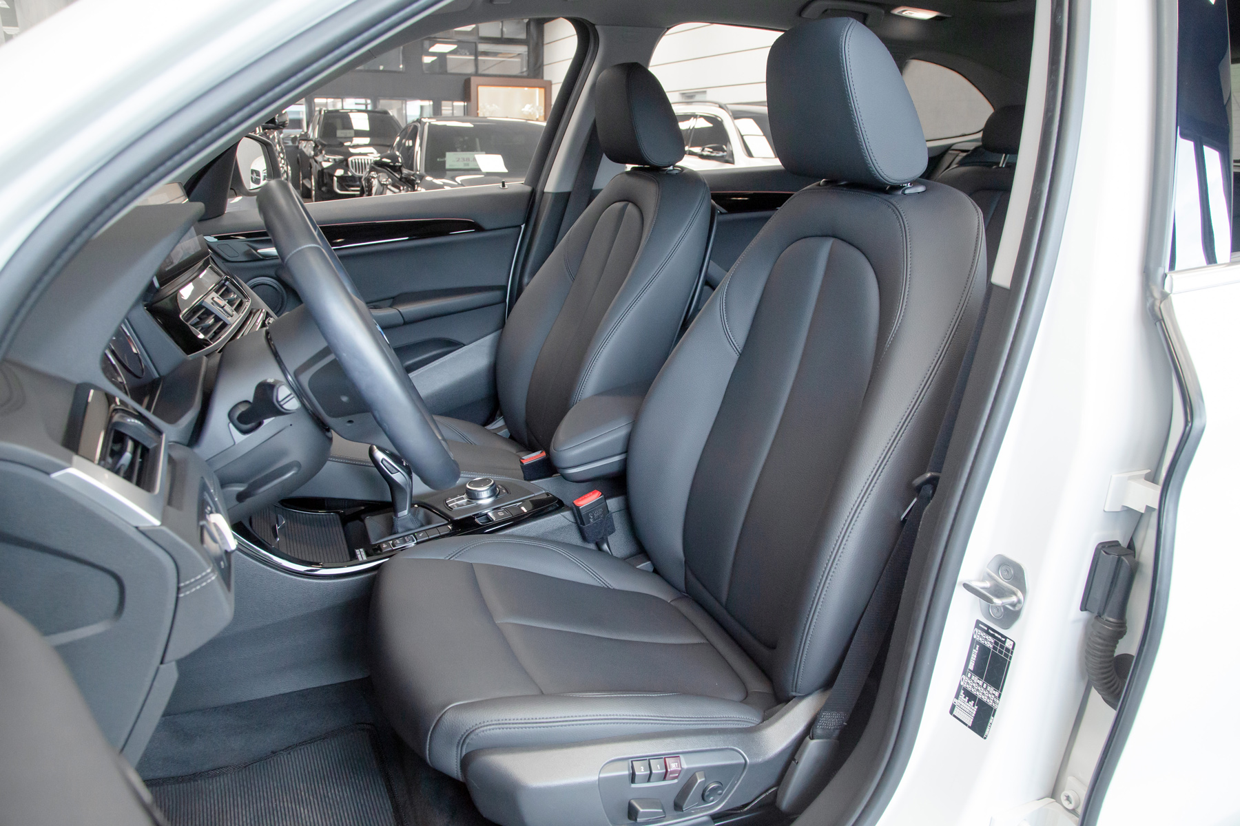 BMW sDrive18i 領航版