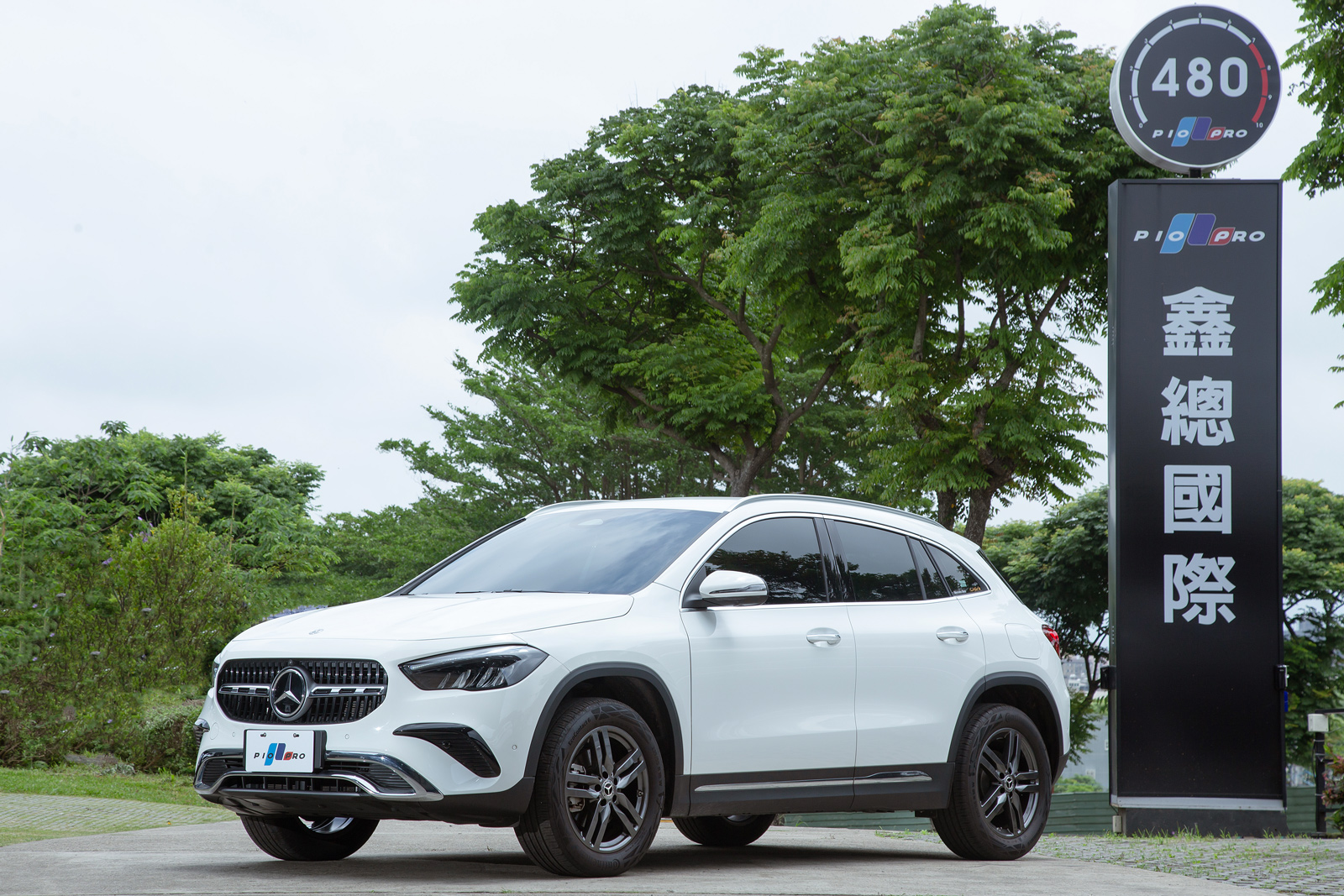 Mercedes-Benz GLA180