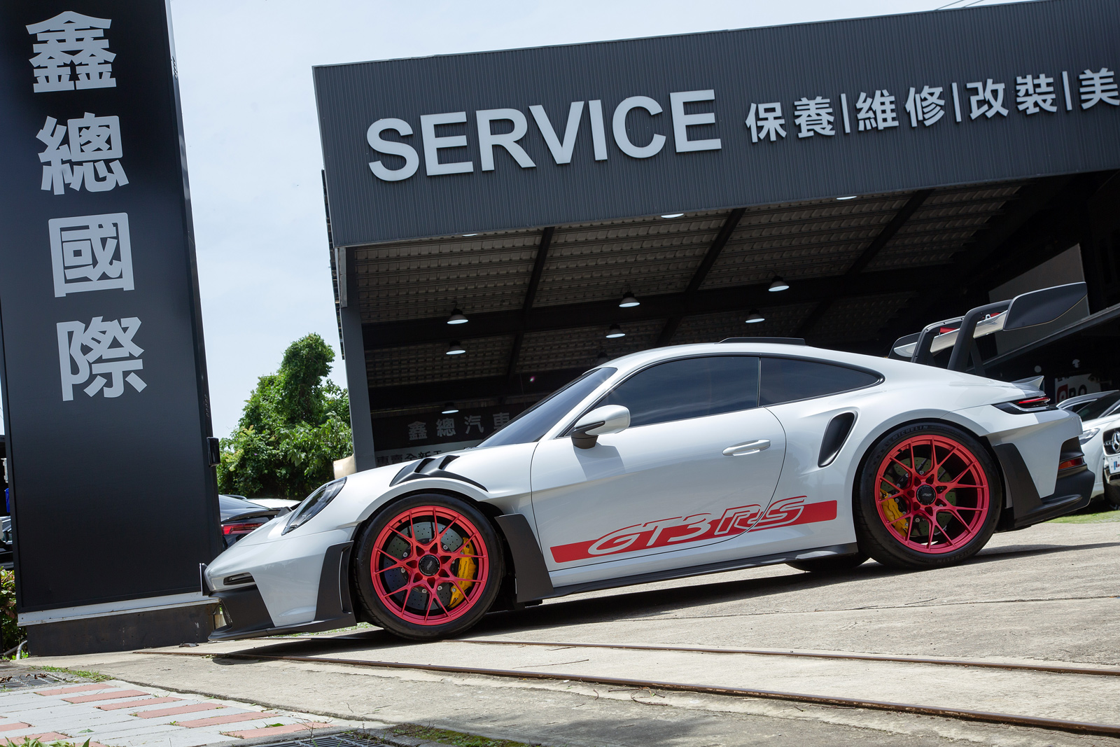 Porsche 911