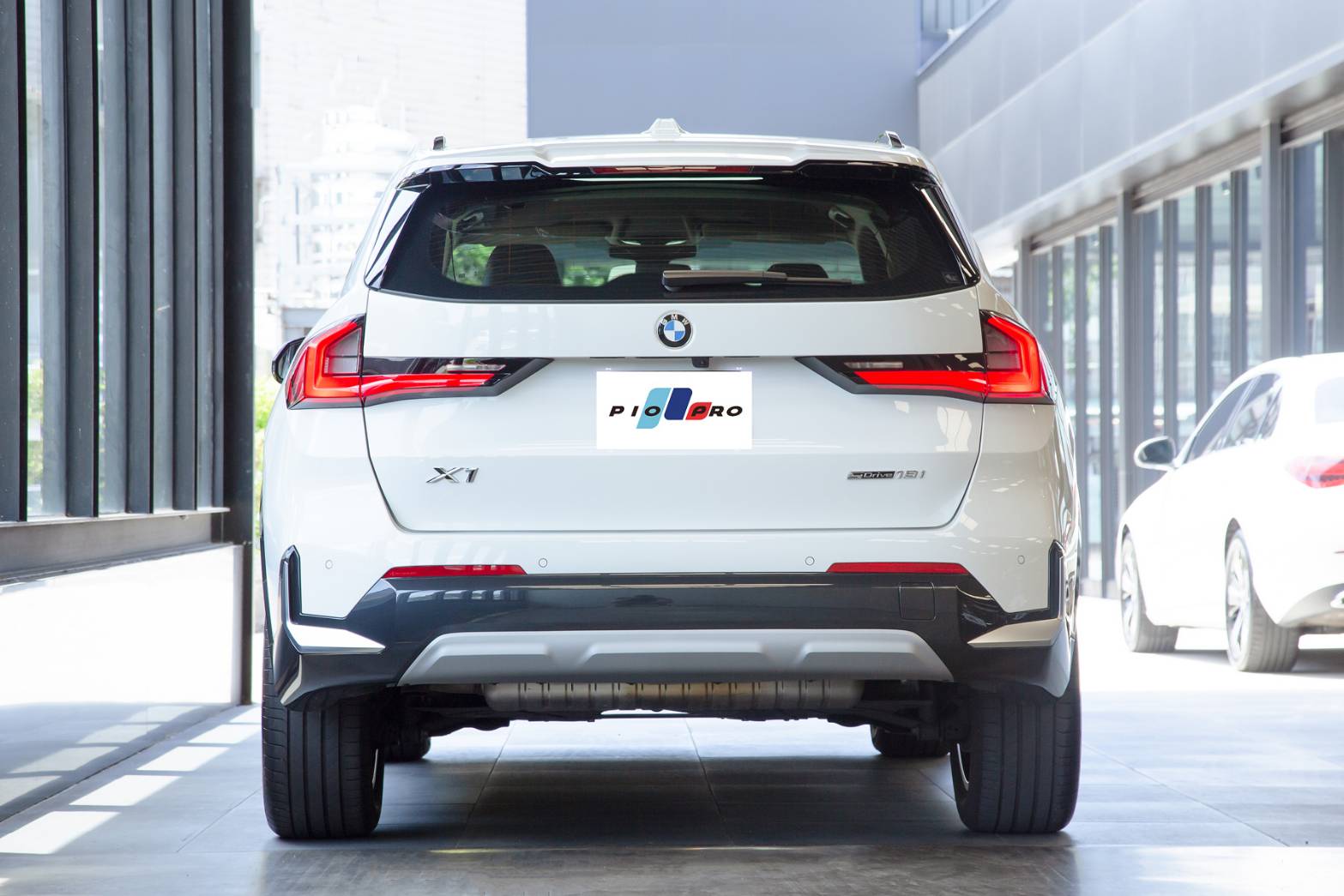 BMW sDrive18i