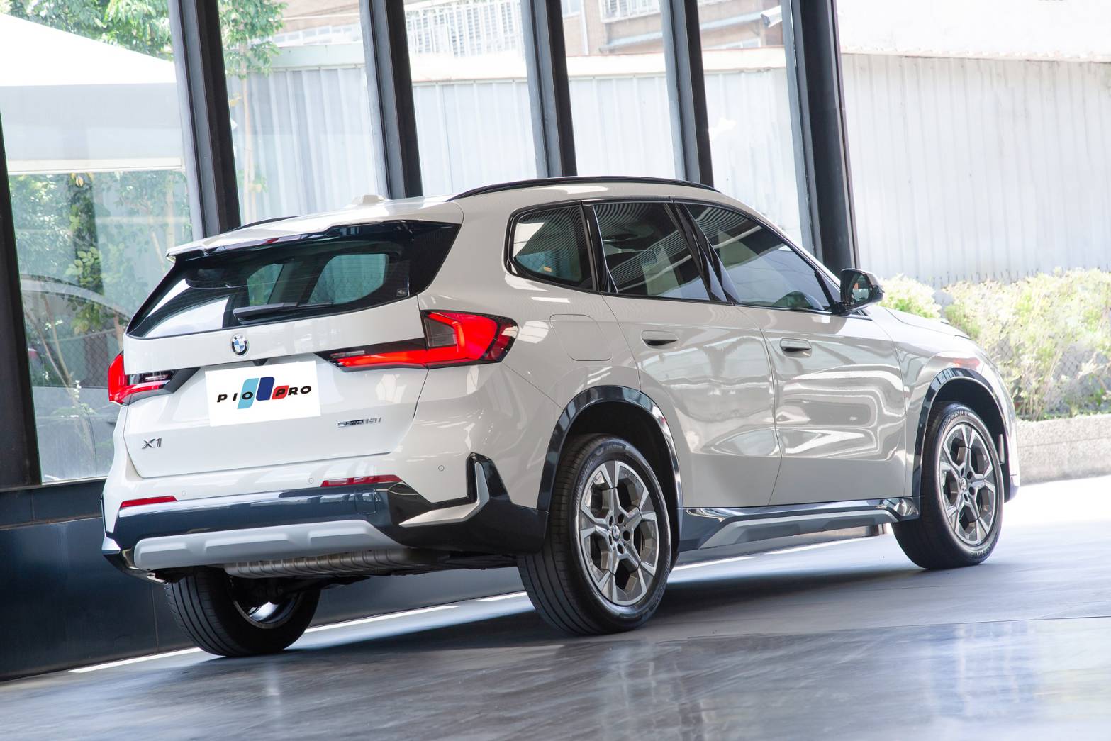 BMW sDrive18i