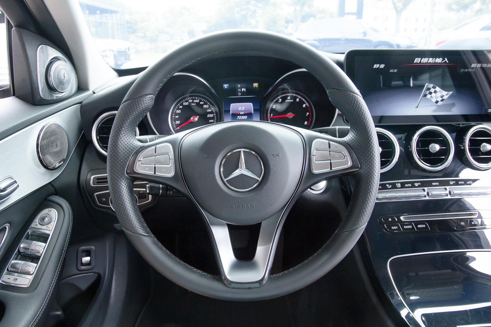 Mercedes-Benz C200