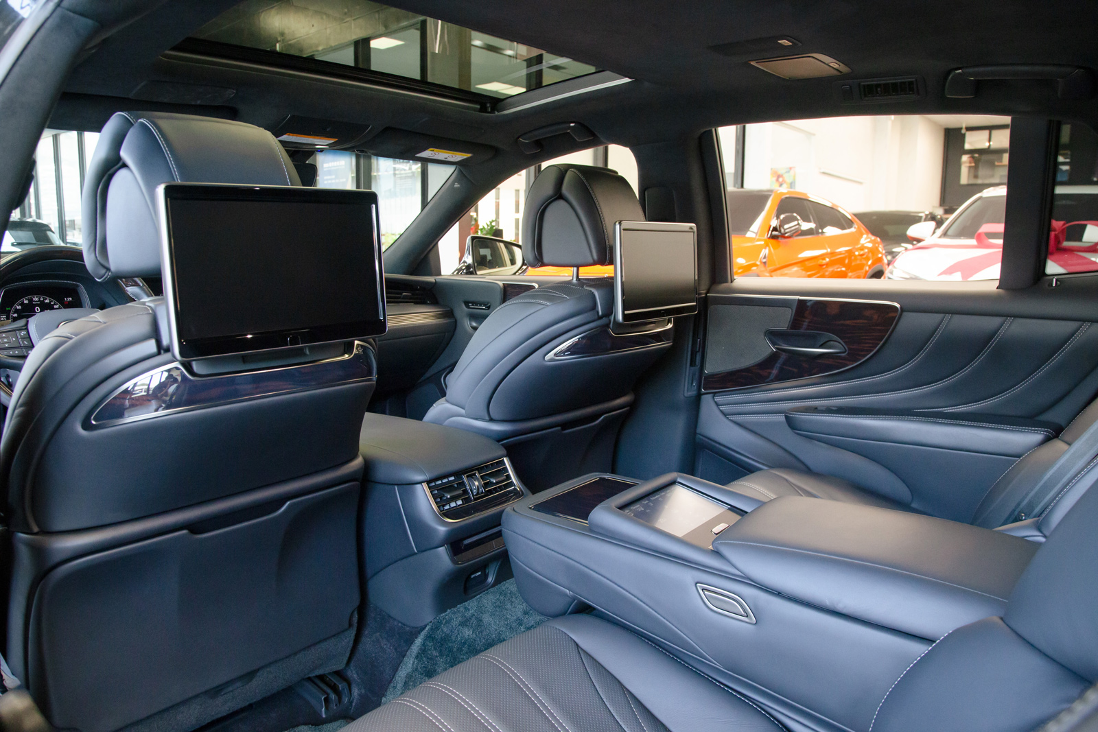 Lexus LS