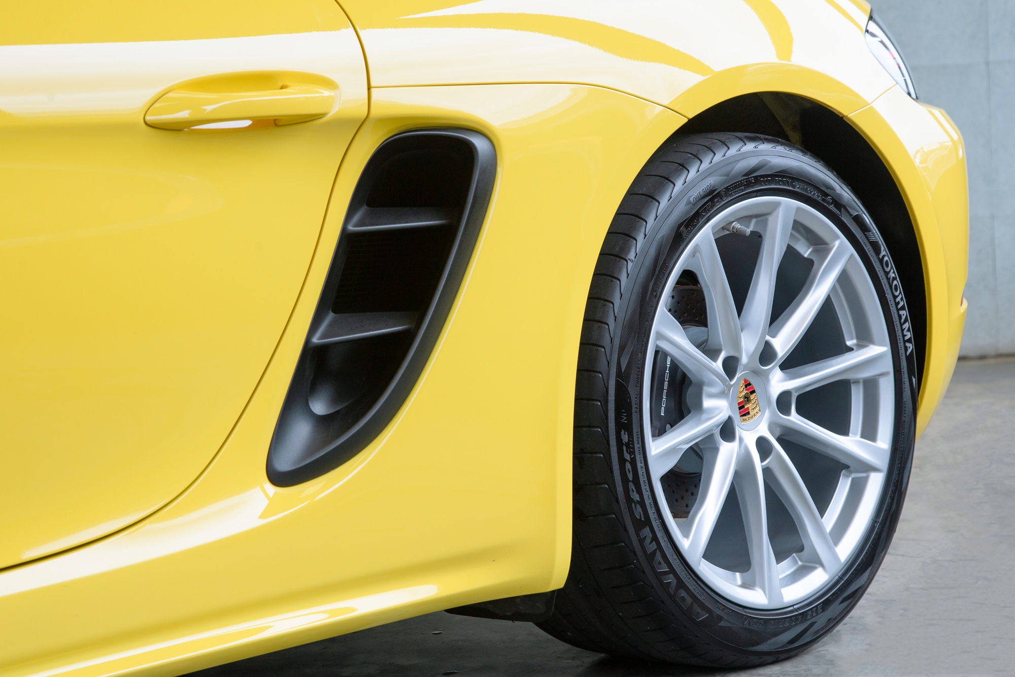 Porsche 718 Cayman