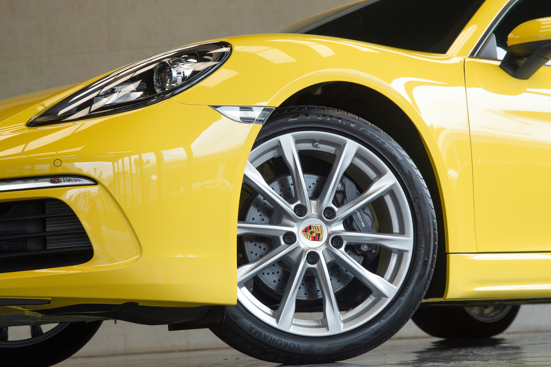 Porsche 718 Cayman
