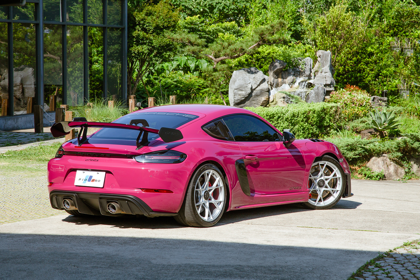 Porsche 718 Cayman