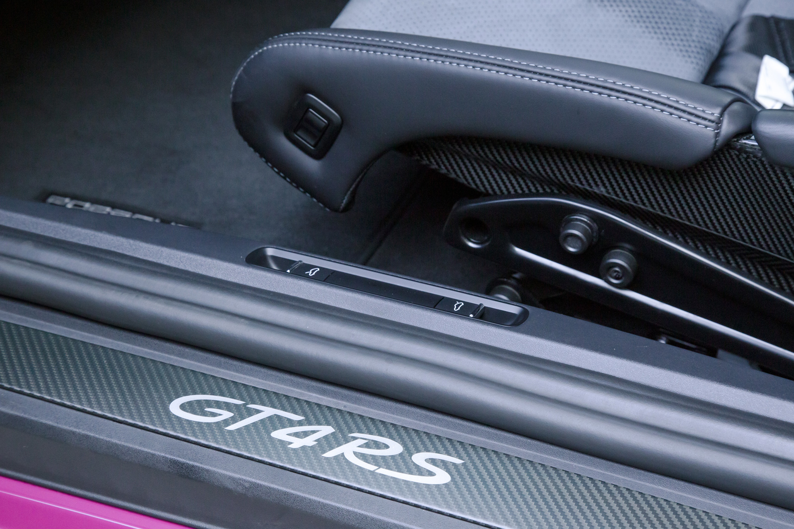 Porsche 718 Cayman