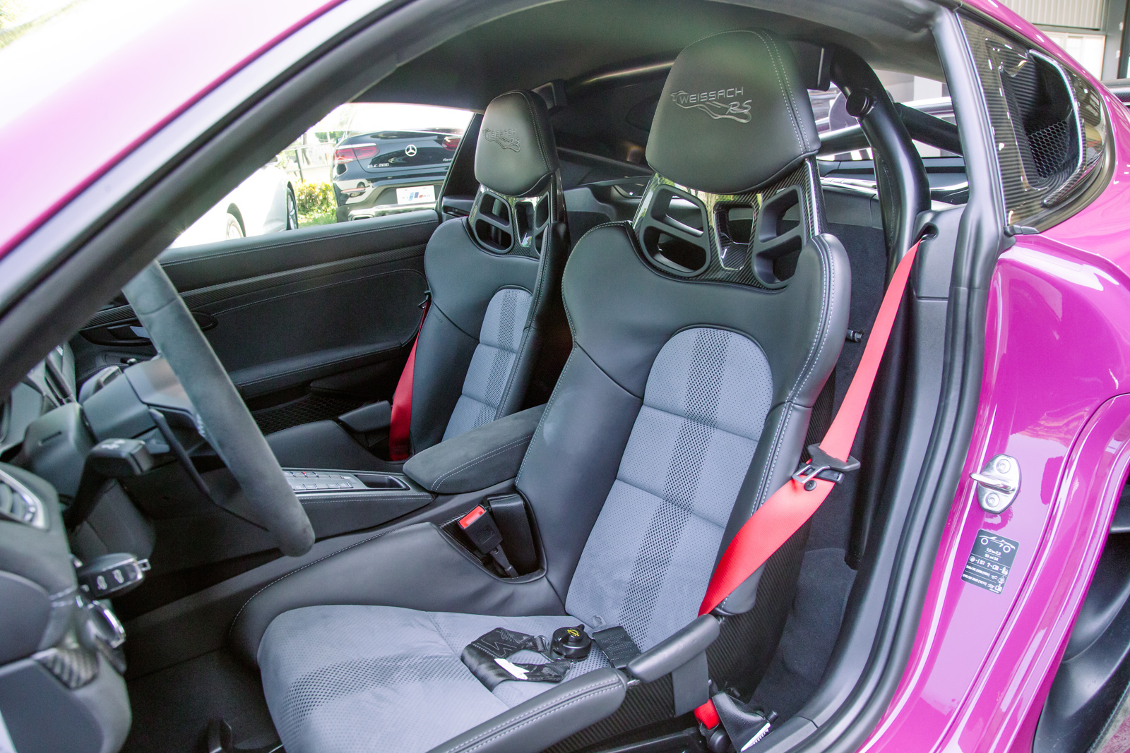Porsche 718 Cayman