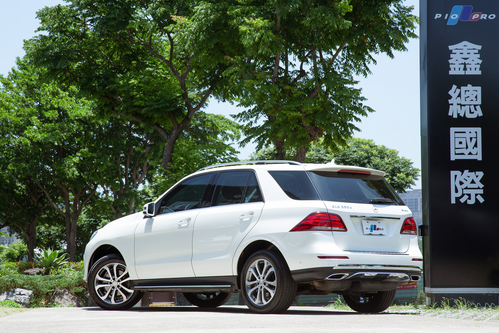 Mercedes-Benz 350d