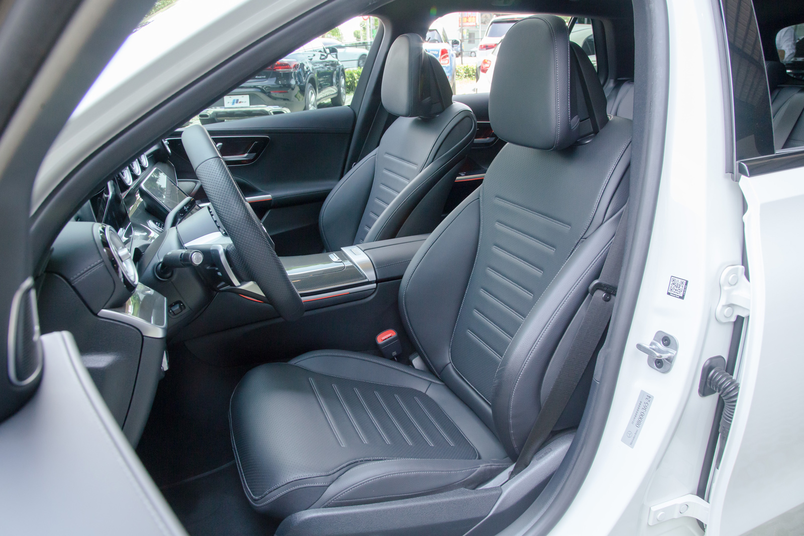 Mercedes-Benz C300
