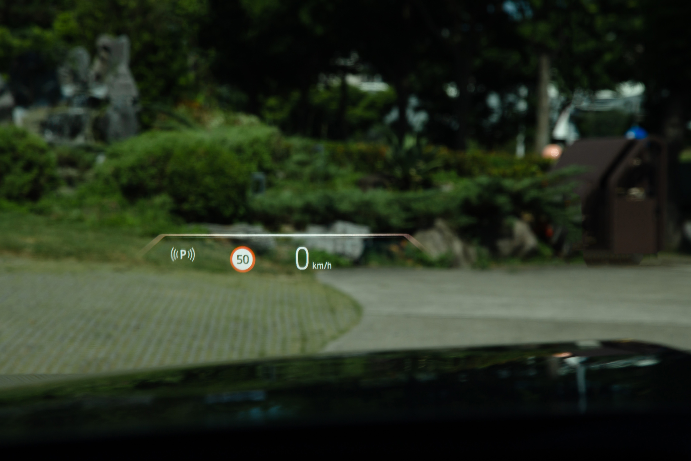BMW 740i