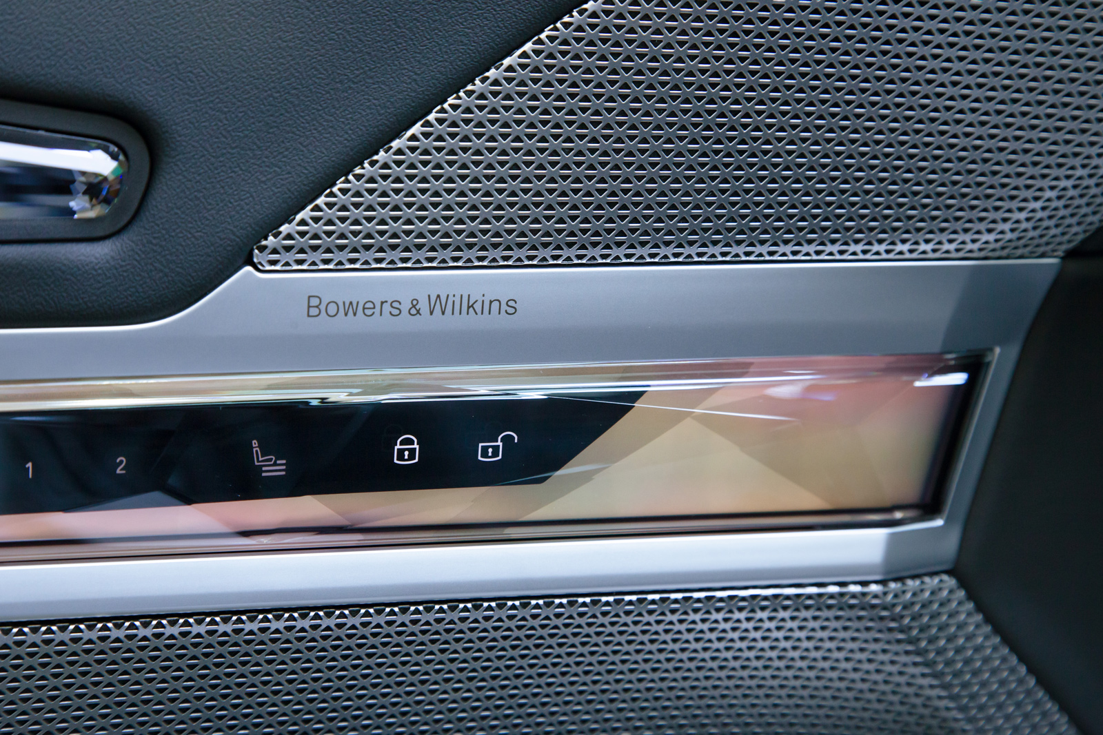 BMW 740i