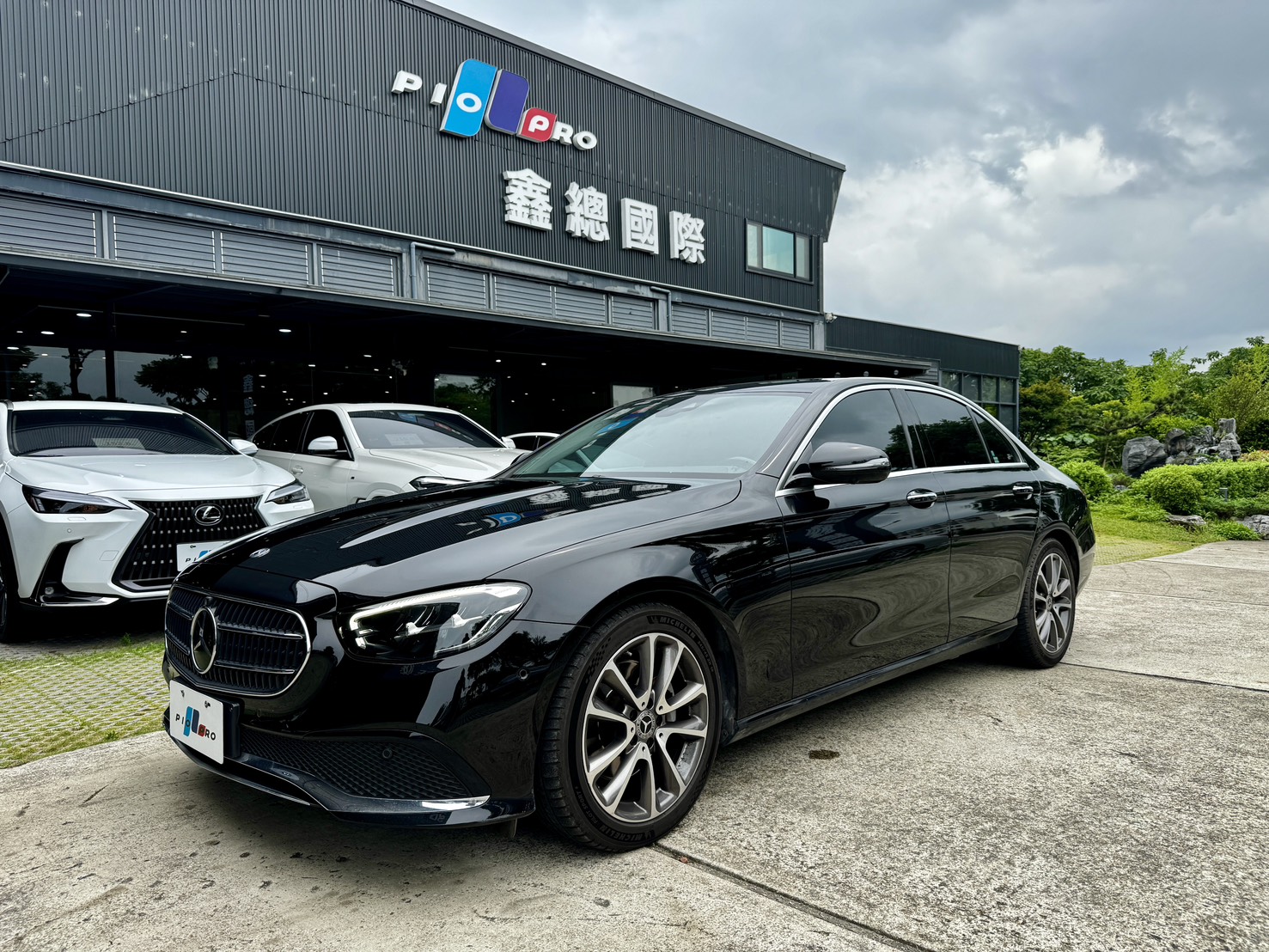 E200