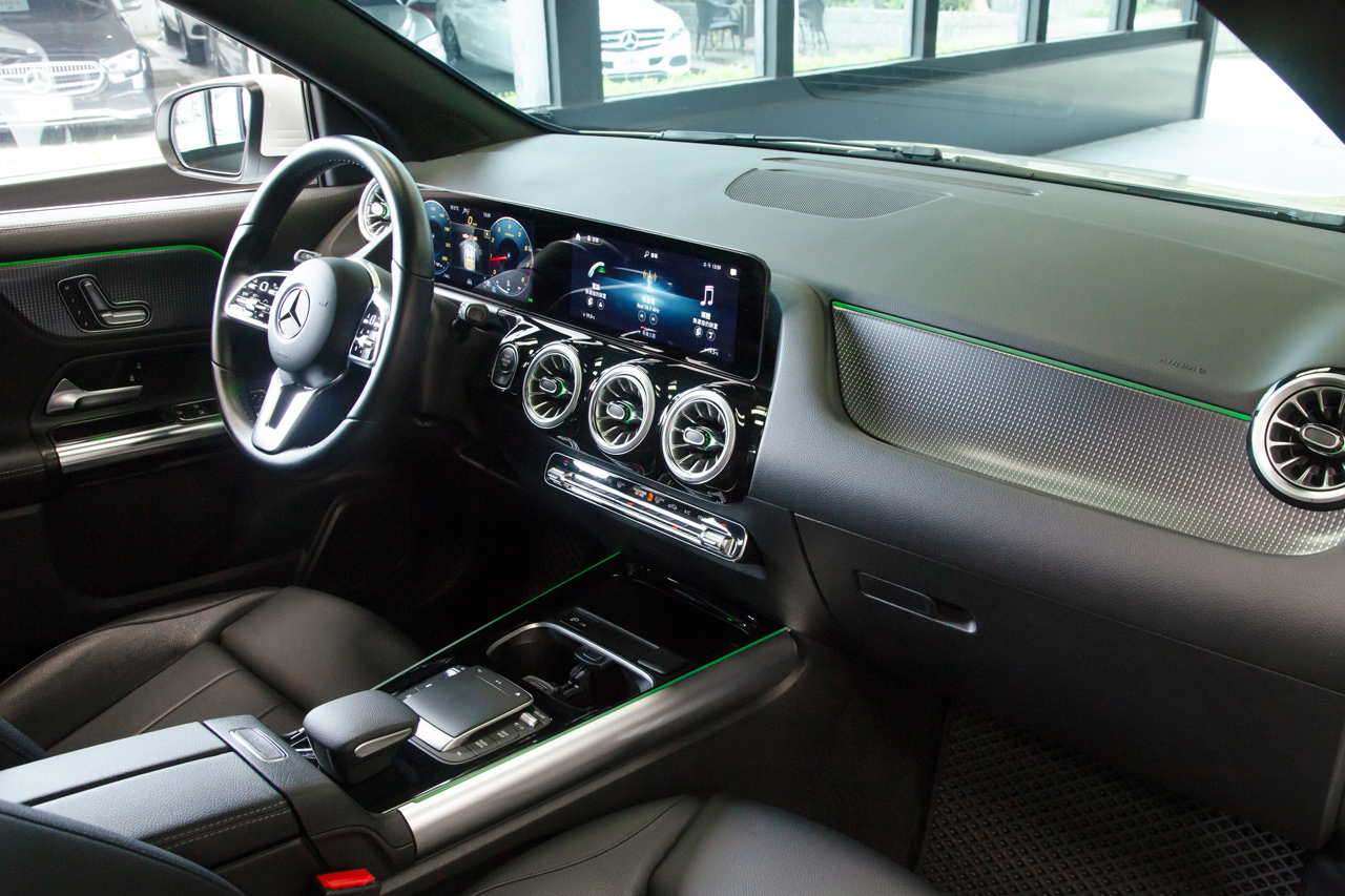 Mercedes-Benz GLA 180