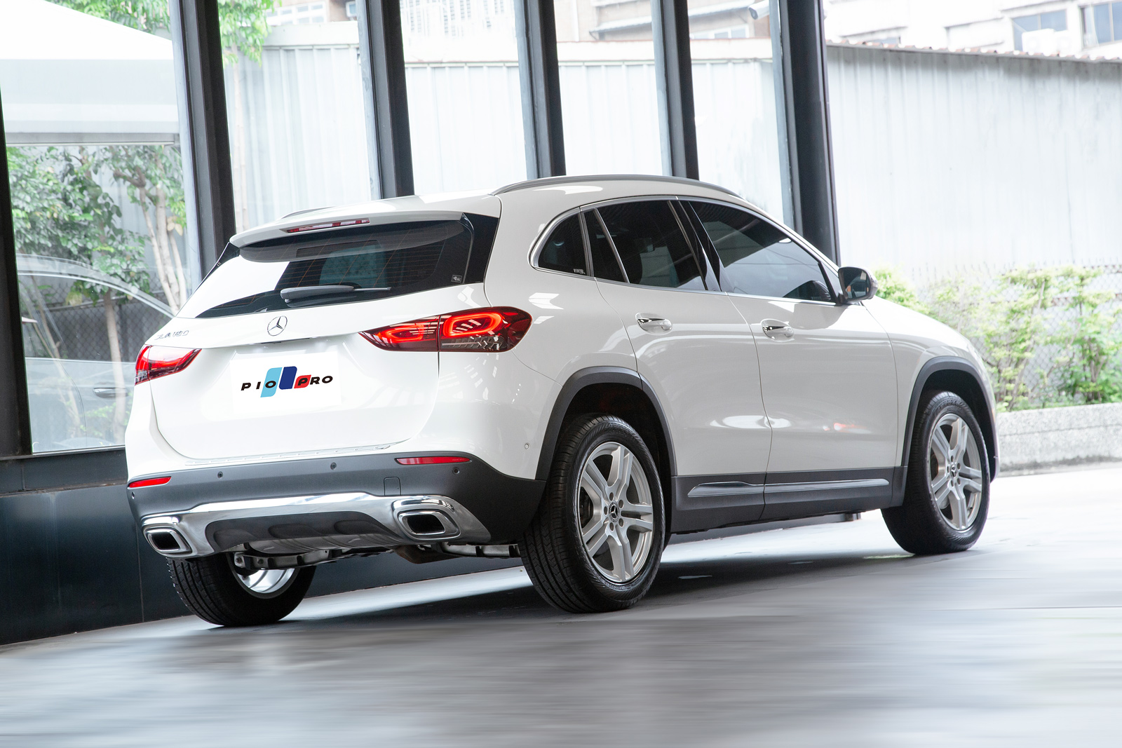 Mercedes-Benz GLA 180