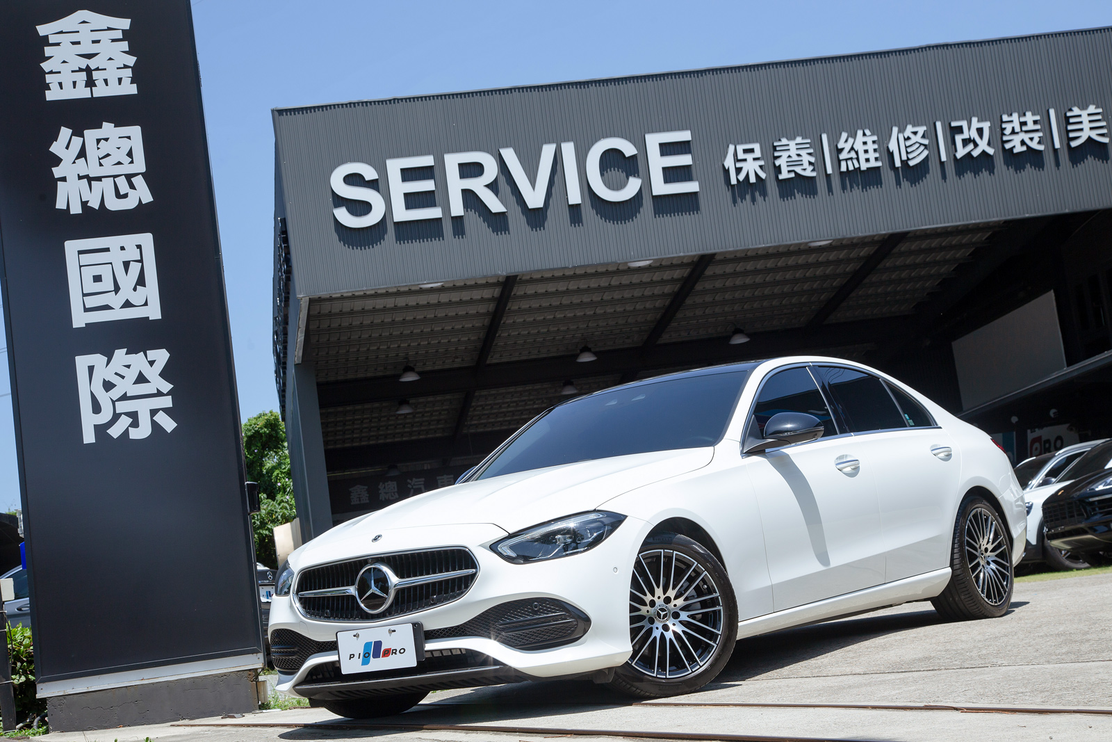 Mercedes-Benz C200