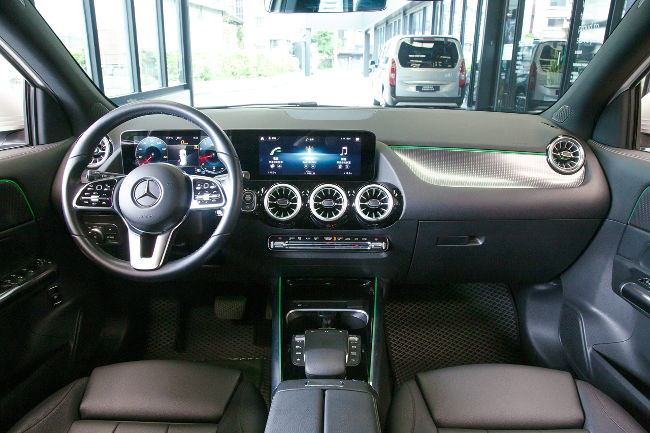 Mercedes-Benz GLA 180