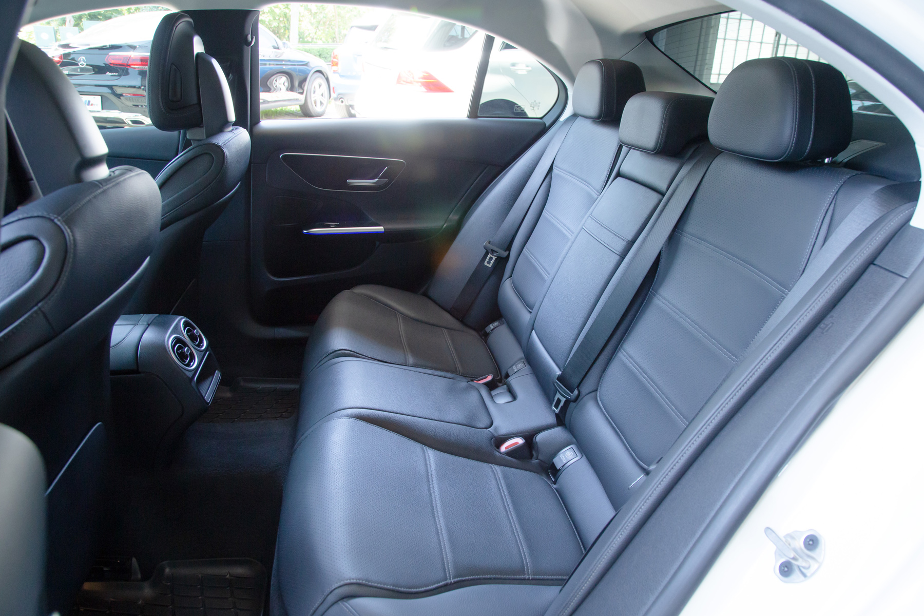 Mercedes-Benz C200