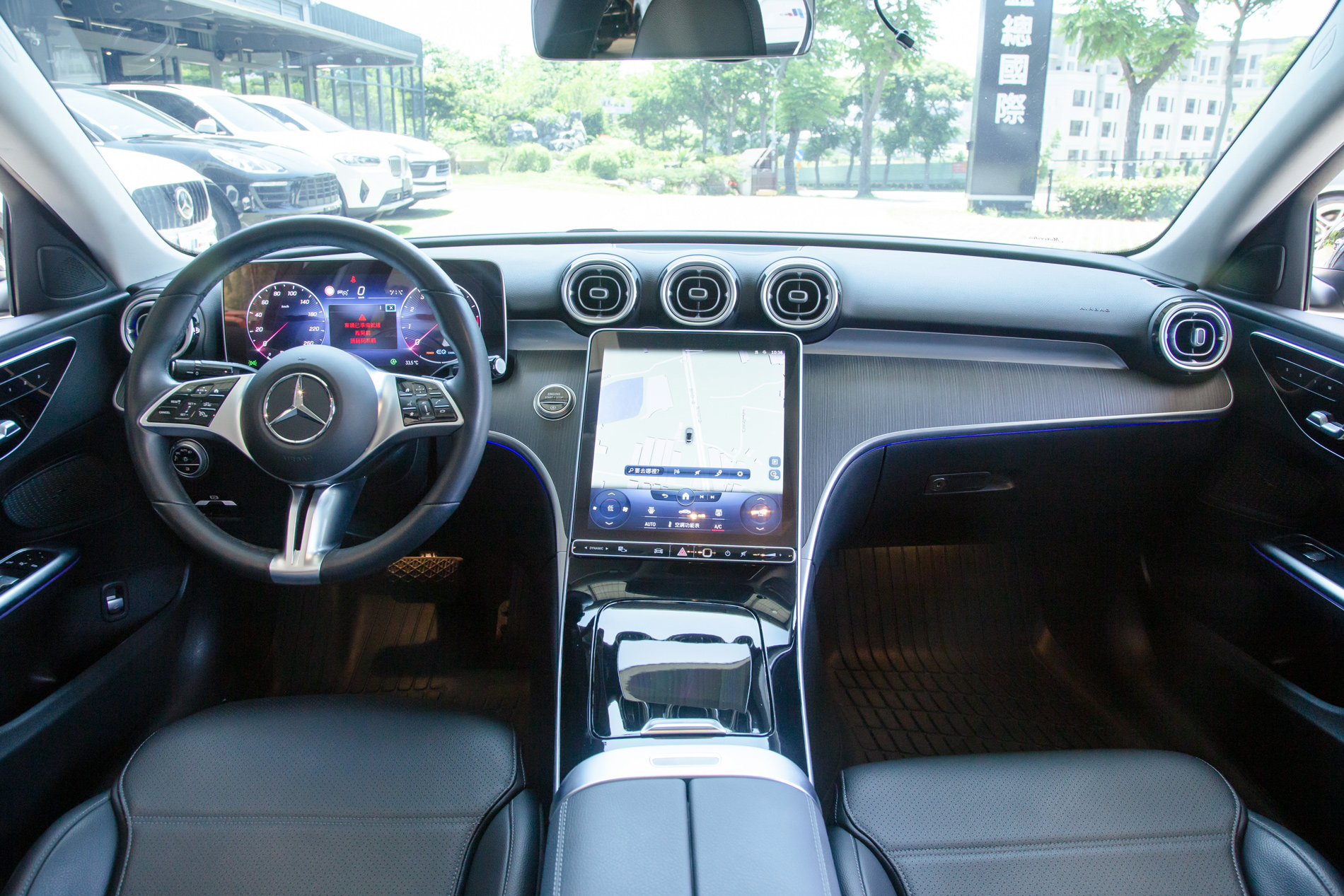 Mercedes-Benz C200