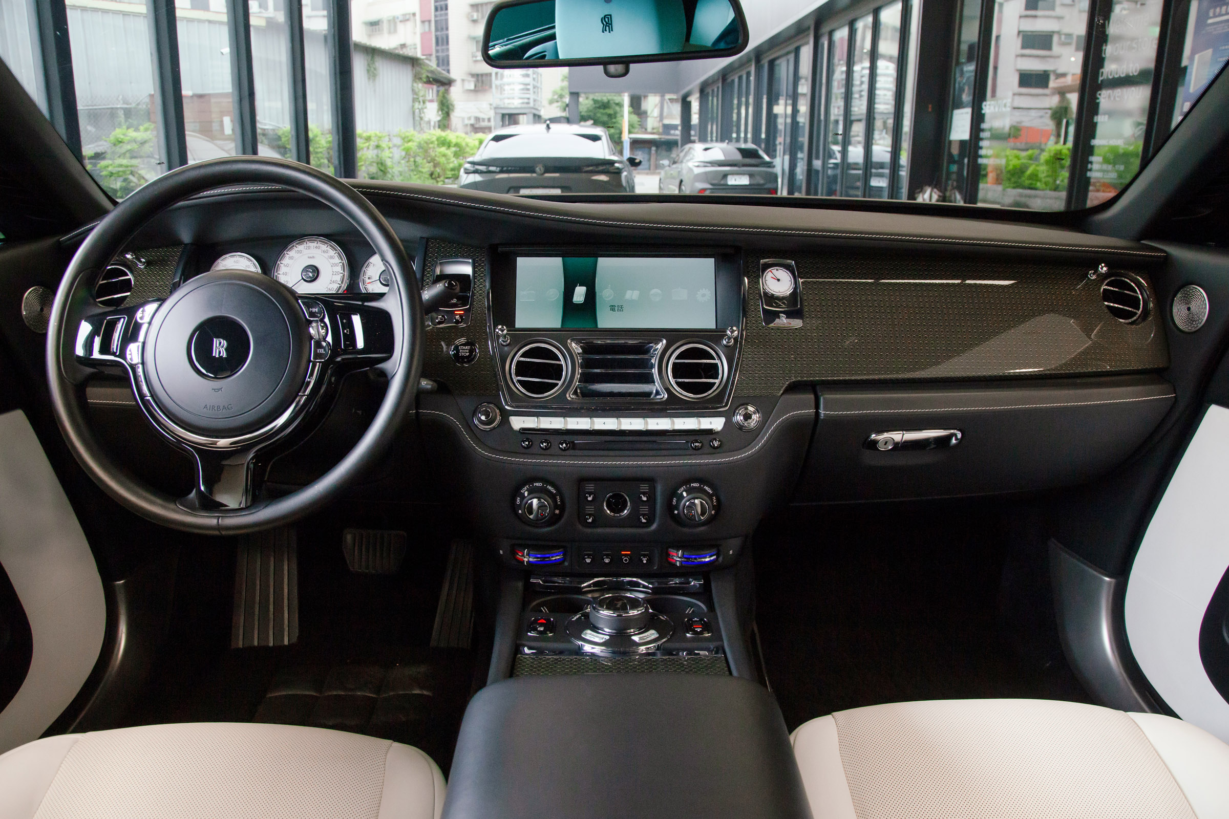 Rolls-Royce Wraith