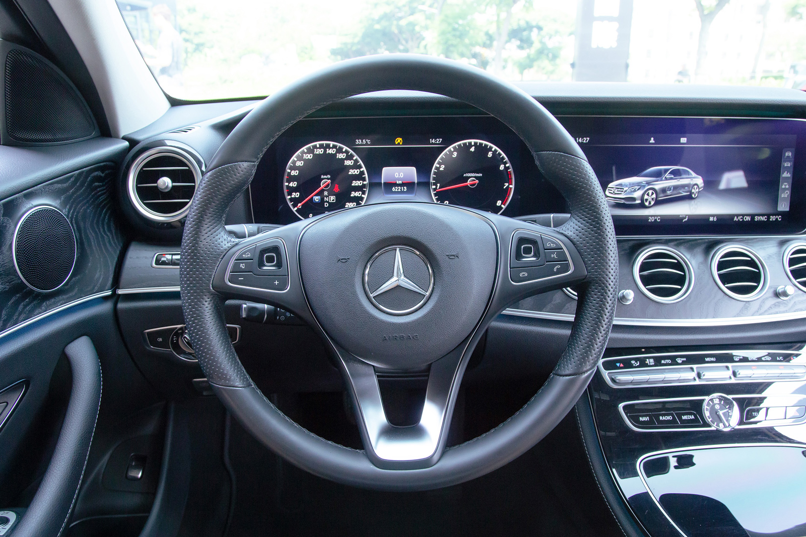 Mercedes-Benz E250