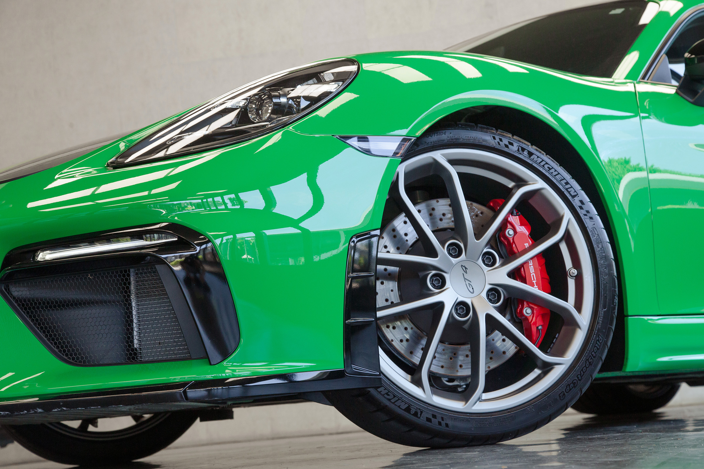 Porsche 718 Cayman