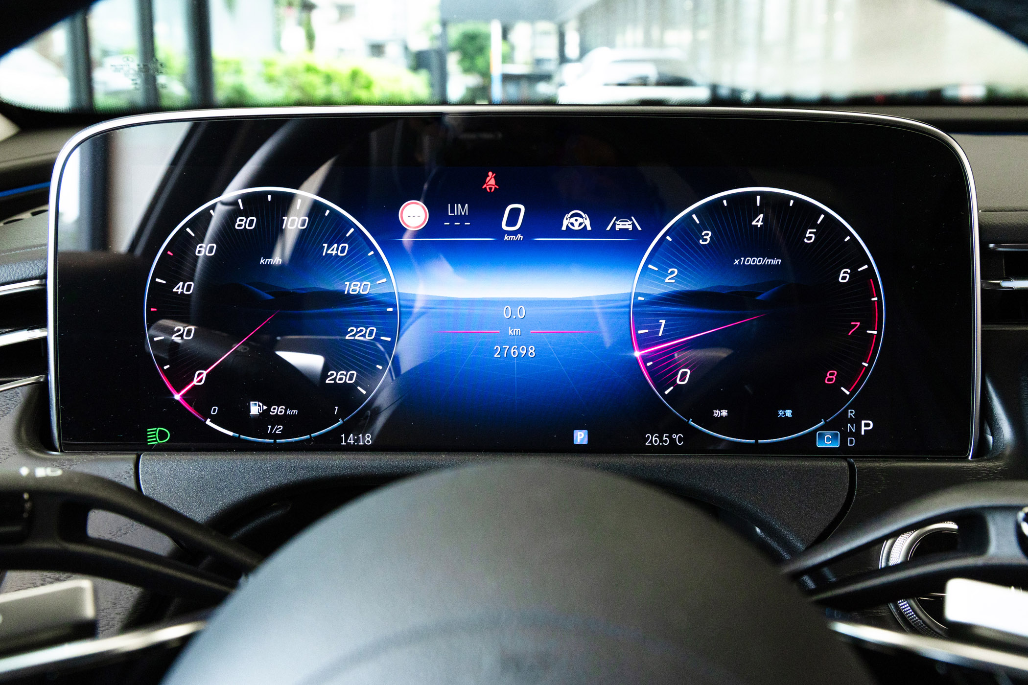 Mercedes-Benz E200