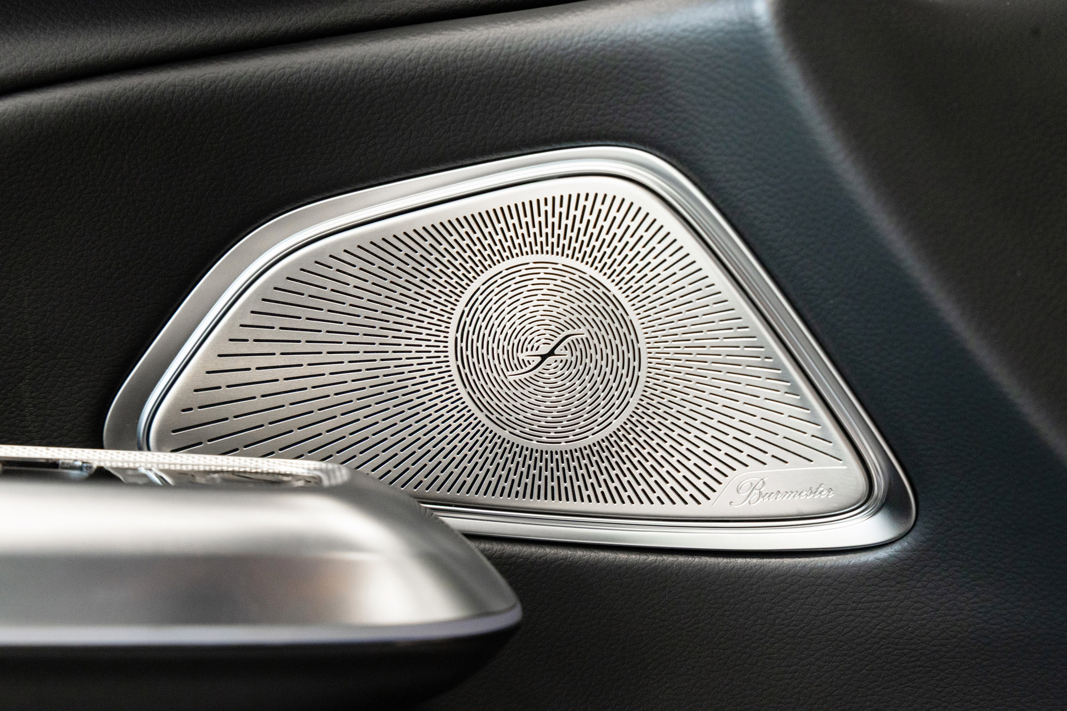 Mercedes-Benz E200