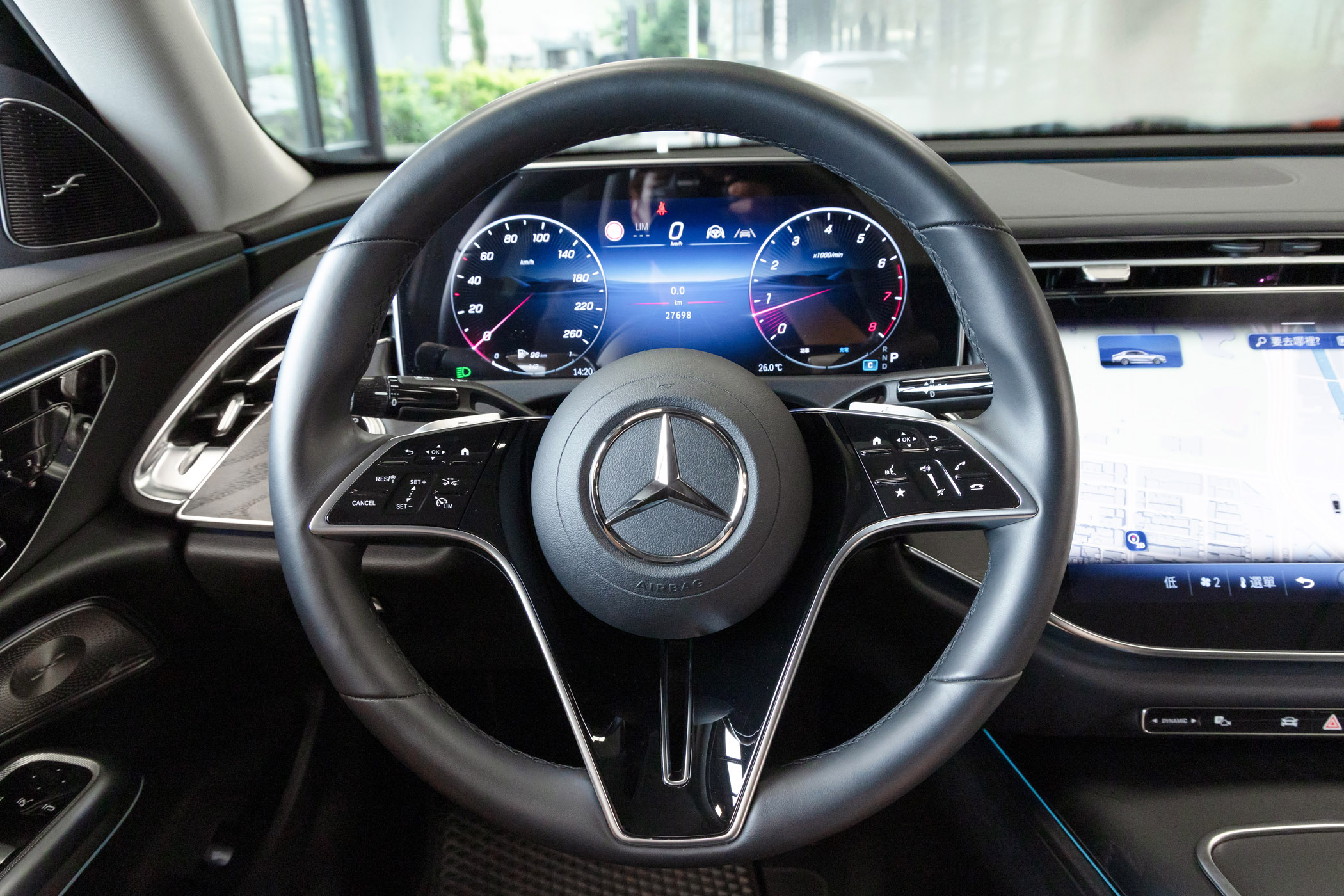 Mercedes-Benz E200